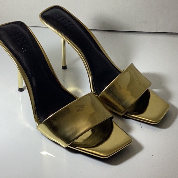 CANDINA WOMENS PATENT SQUARE TOE SLIDE SANDALS - Picture 4 of 7